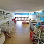 Mary's * Tolón