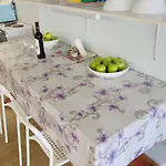 Mary's Tolón