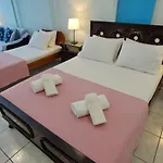 Mary's Tolón