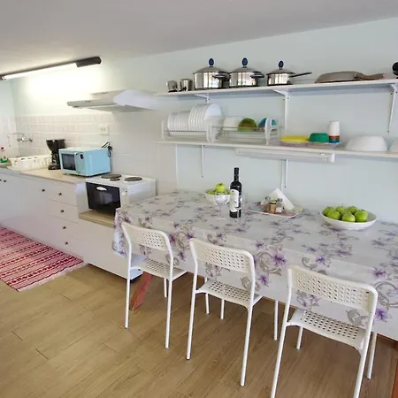 Apartment Mary's Tolo